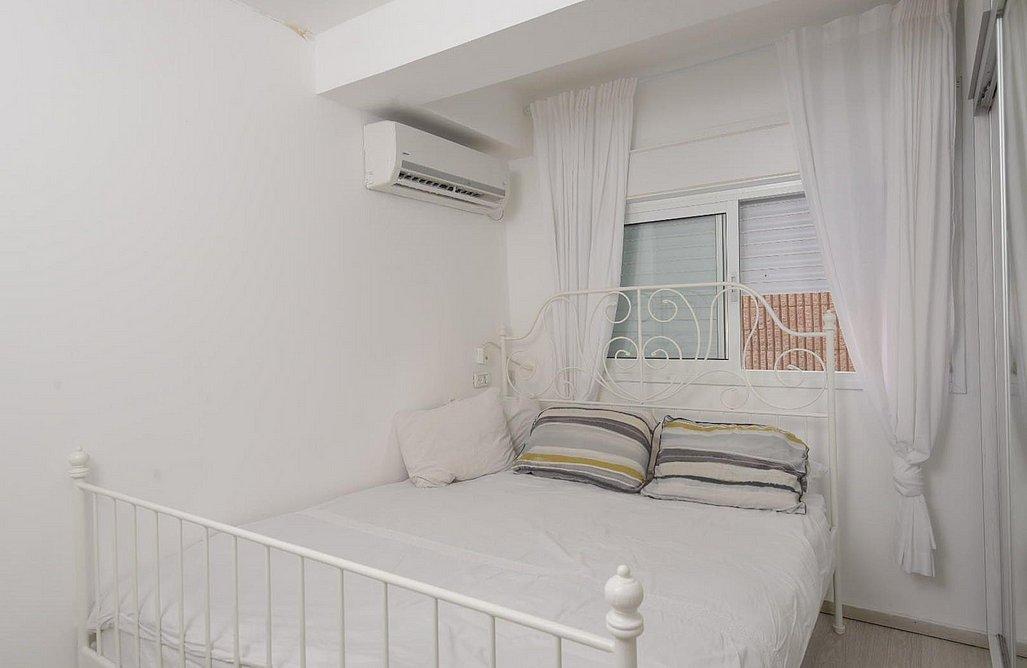 165897 גלרית פנים, הבית על הוואדי, וילה  באילת וילות - Vila