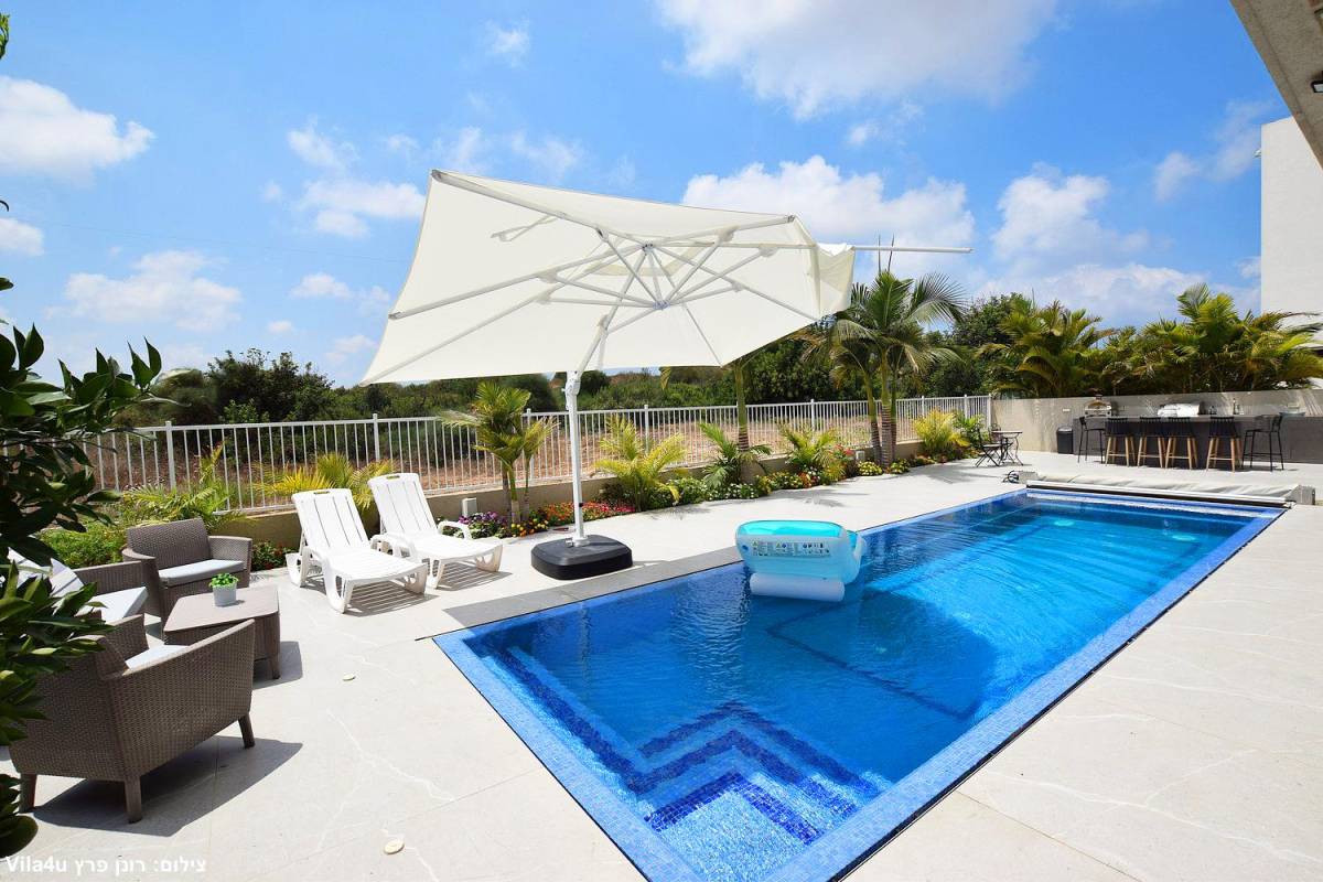 166373 הבריכה והנוף, הבריכה של ליבי, וילה  בקיסריה וילות - Vila