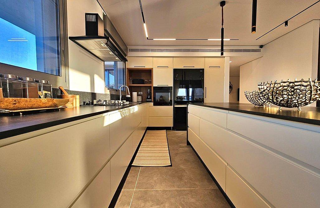 170753 גלרית פנים, ויאיי פנטהאוז | VI Penthouse, וילה  בחדרה וילות - Vila