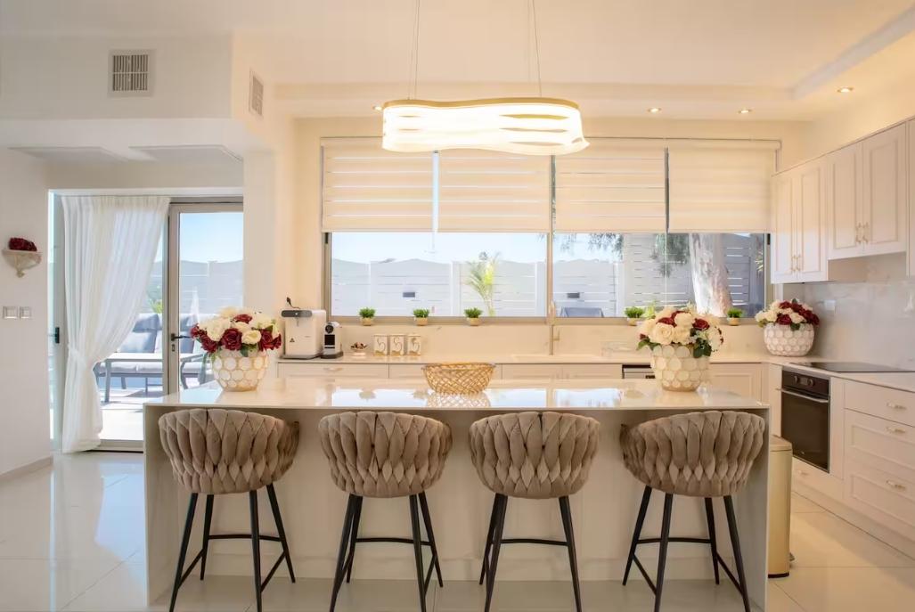 176274 המתחם הפנימי, וילה דולצ'ה ויטה, וילה  באילת וילות - Vila