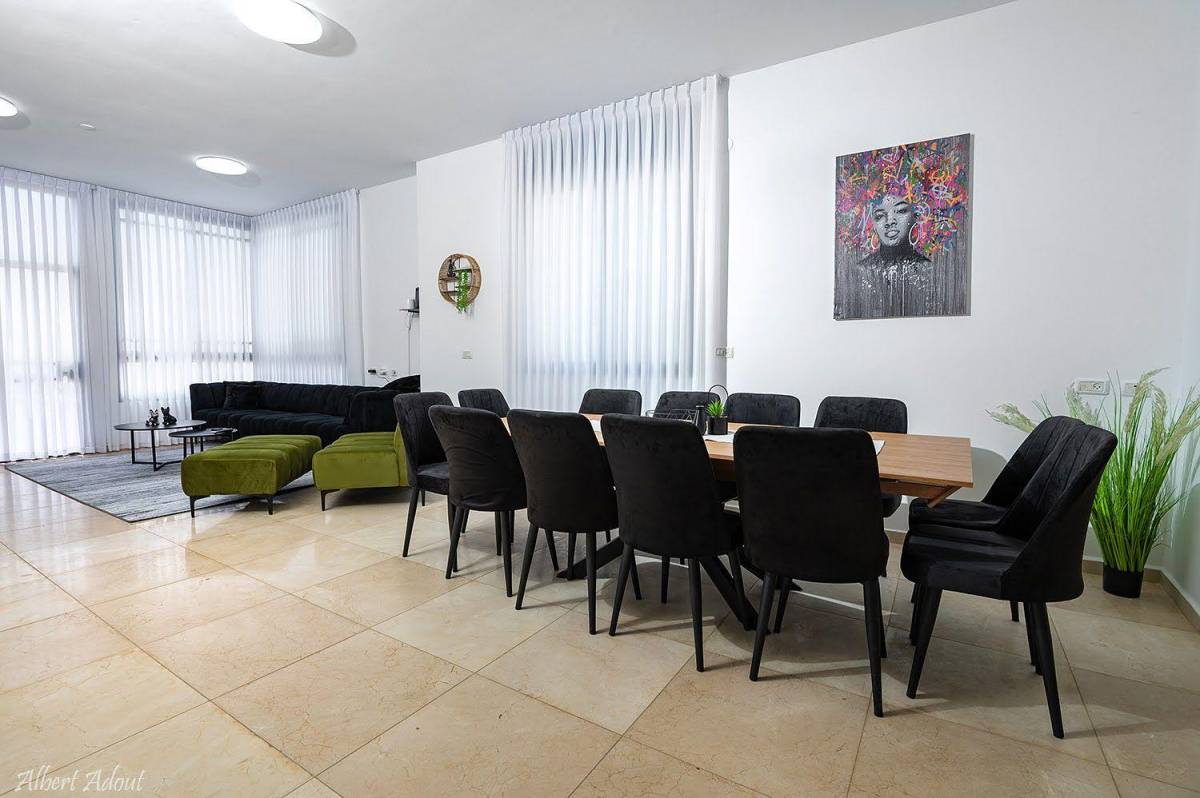 176505 מתחם פנים, אחוזת לידר, וילה  בנוף כנרת וילות - Vila