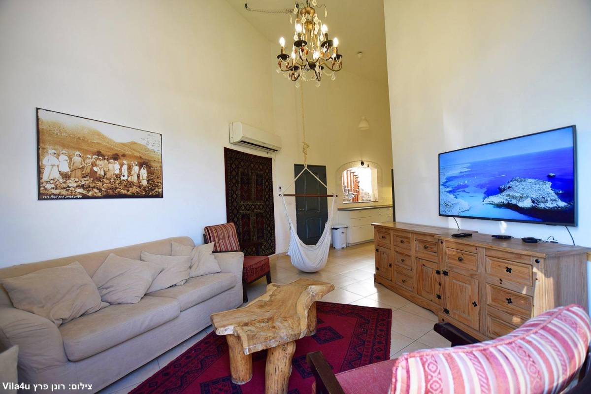 178674 גלרית פנים, וילה בית הלוגים, וילה  במגדל וילות - Vila