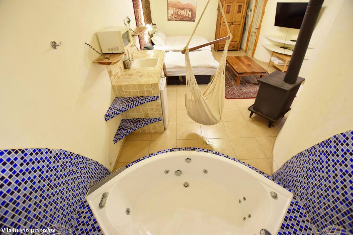 178692 גלרית פנים, וילה בית הלוגים, וילה  במגדל וילות - Vila