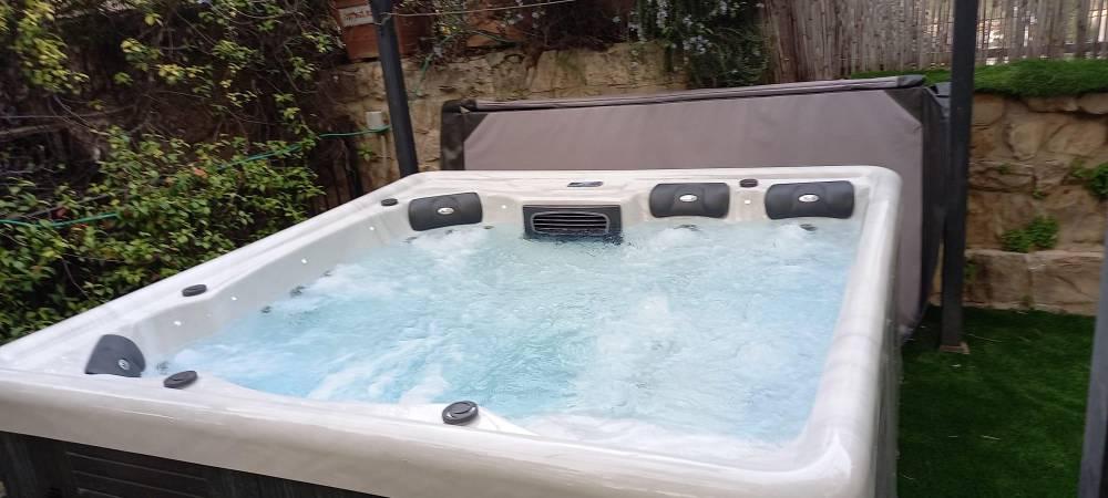 180232 החצר, אצולת אירופה - שערי צפת, וילה  בצפת וילות - Vila