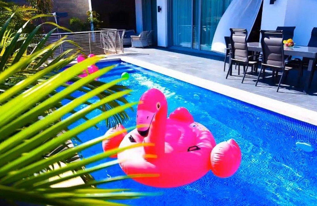 181357 המתחם החיצוני, וילה רויאל הום אילת, וילה  באילת וילות - Vila