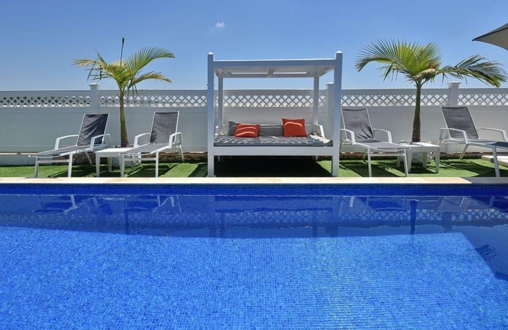 183955 המתחם החיצוני, וילה כינור דוד המלך, וילה  במנות וילות - Vila