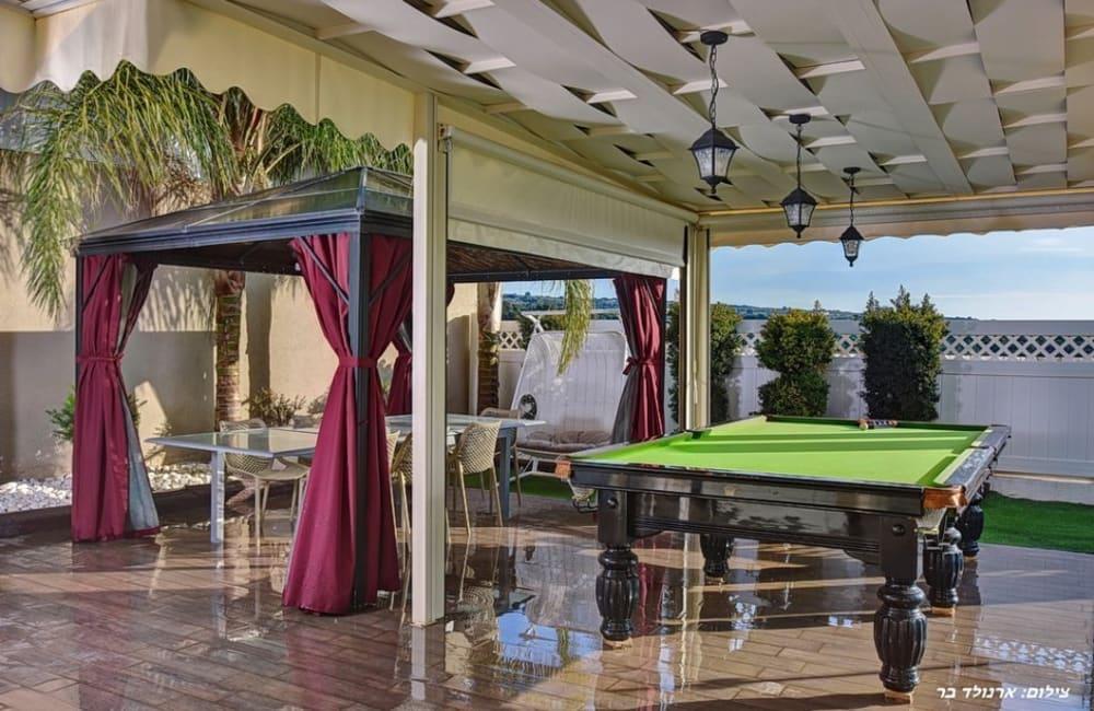 183958 המתחם החיצוני, וילה כינור דוד המלך, וילה  במנות וילות - Vila