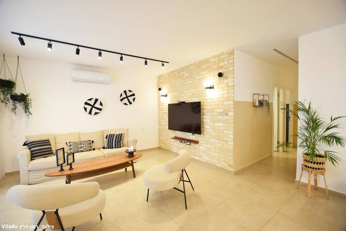 184257 גלרית פנים, וילה פנינה בטבע - לפידות, וילה  בלפידות וילות - Vila