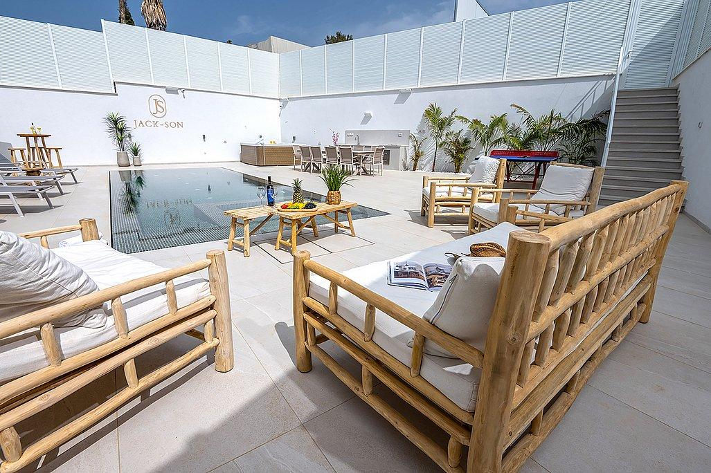 188664 מתחם חיצוני, וילה ג'קסון - Jack son, וילה  בעין יעקב וילות - Vila