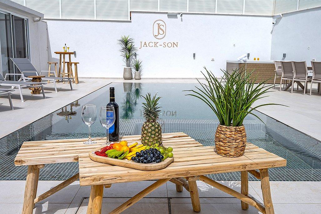 188667 מתחם חיצוני, וילה ג'קסון - Jack son, וילה  בעין יעקב וילות - Vila