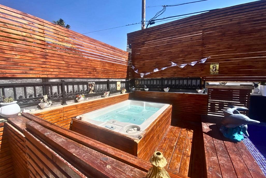 189001 גלרית חוץ, וואיט הול וילה - Villa White hall, וילה  ביהוד וילות - Vila