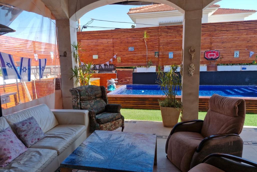 189002 גלרית חוץ, וואיט הול וילה - Villa White hall, וילה  ביהוד וילות - Vila