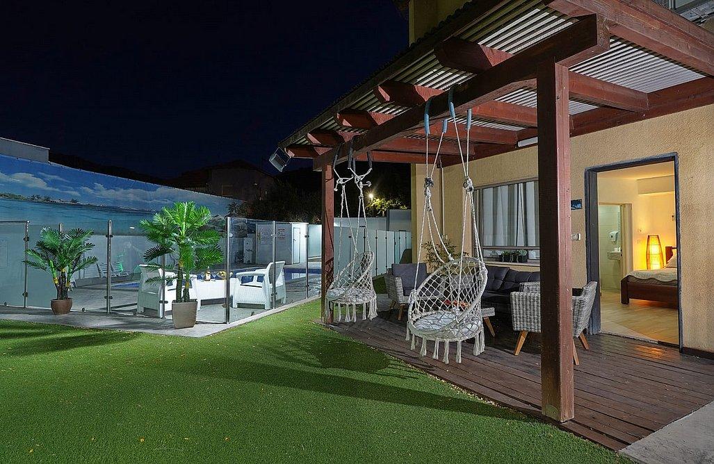 195102 גלריה כללית, שלווה במושבה - אירוח כפרי, וילה  במגדל וילות - Vila