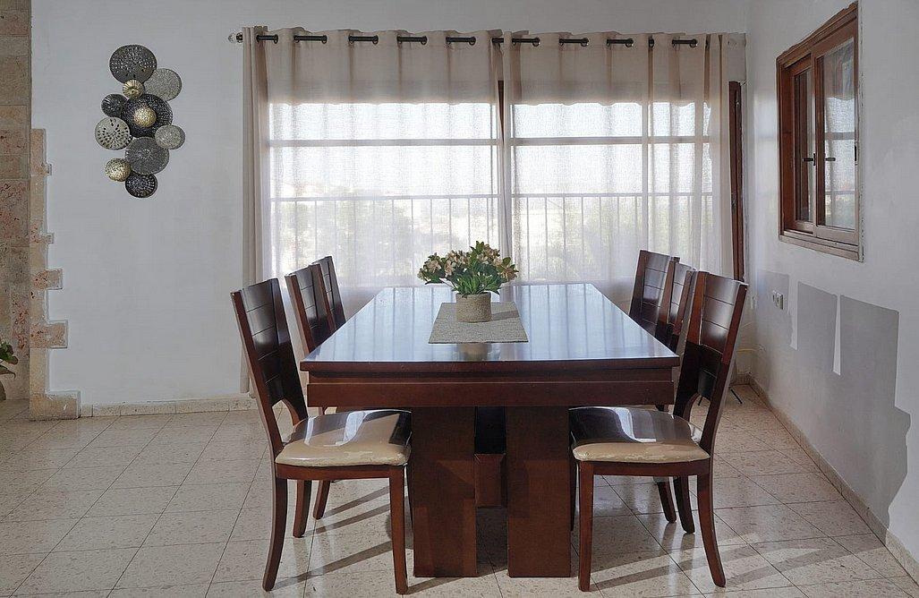 195135 גלרית פנים, שלווה במושבה - אירוח כפרי, וילה  במגדל וילות - Vila