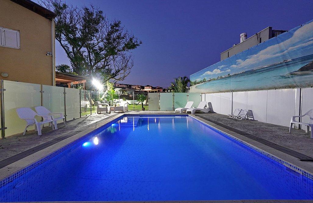 195165 גלרית חוץ, שלווה במושבה - אירוח כפרי, וילה  במגדל וילות - Vila