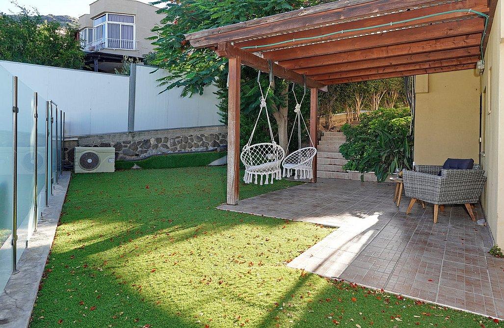 195174 גלרית חוץ, שלווה במושבה - אירוח כפרי, וילה  במגדל וילות - Vila