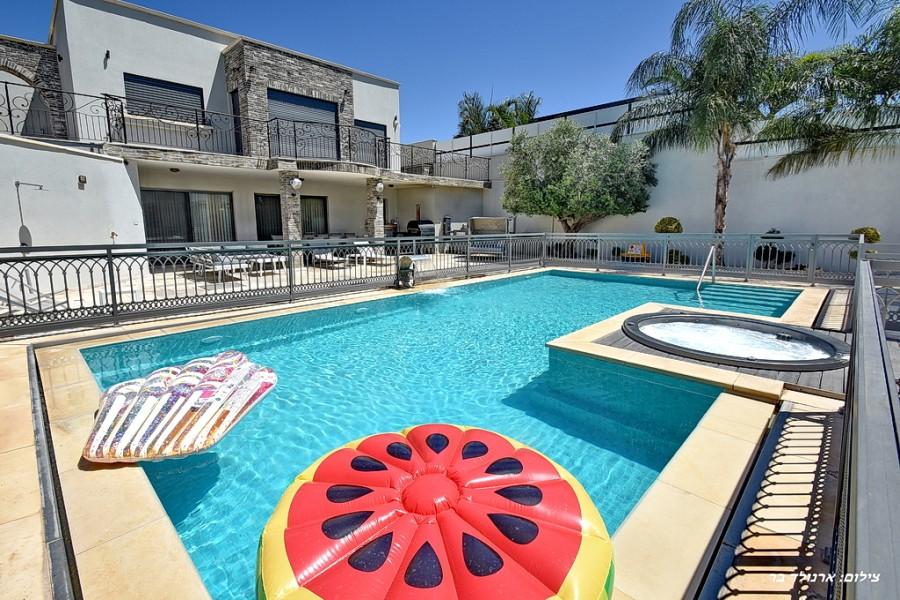 196478 גלריה חיצונית, מתחם הנופש רינג דה בל, וילה  בפוריה עילית וילות - Vila