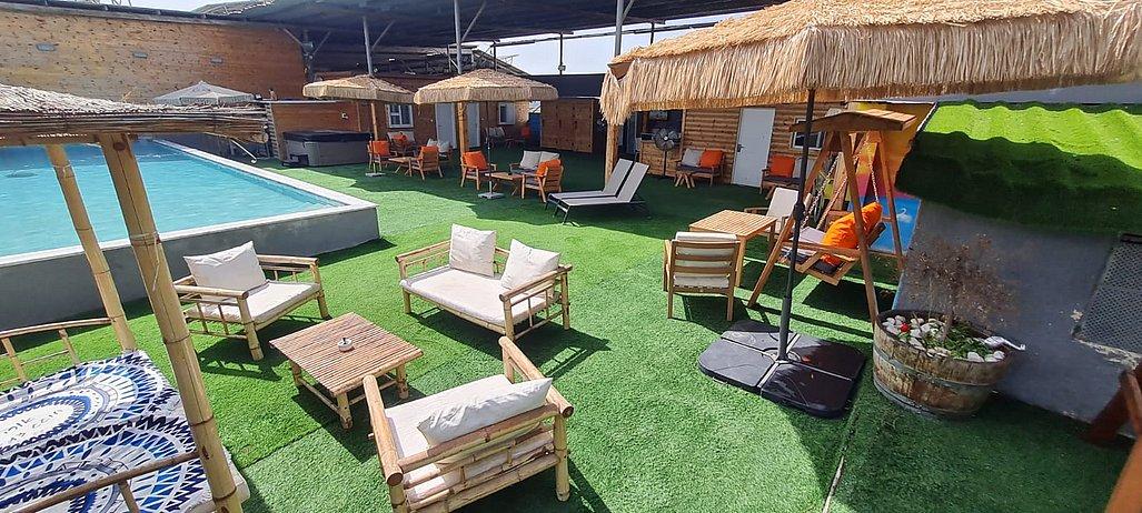 196565 המתחם החיצוני, אחוזת וניש, וילה  בעזריקם וילות - Vila