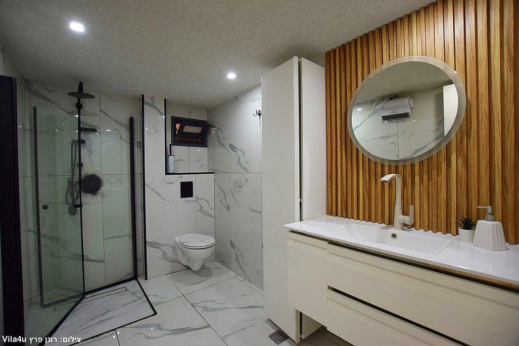 197045 פנים הוילה והחדרים, וילה רויאל בוטיק, וילה  בנהריה וילות - Vila