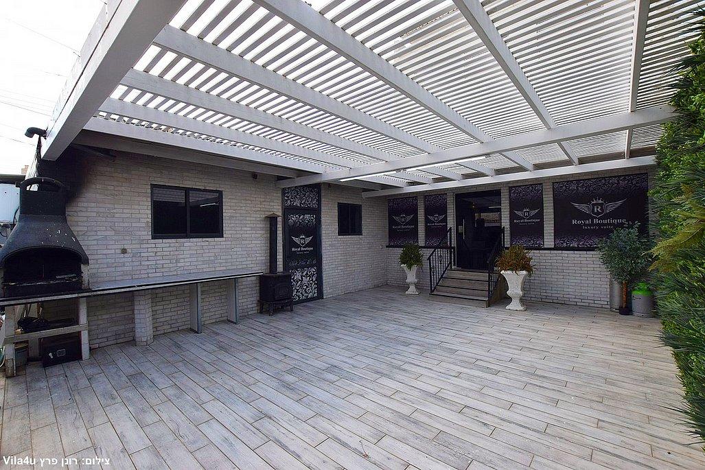 197089 מתחם חיצוני מקורה, וילה רויאל בוטיק, וילה  בנהריה וילות - Vila