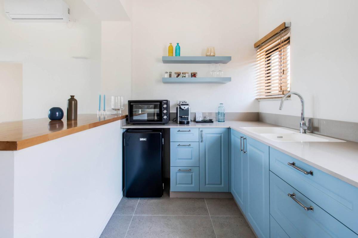 197175 סוויטות 3+4 שקד ורום, יו ג'י בוטיק -  UG Boutique Apartment hotel, וילה  בטבריה וילות - Vila