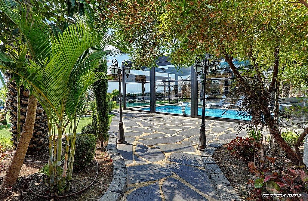 198312 מתחם חיצוני, פרופאנס בגליל, וילה  בירכא וילות - Vila