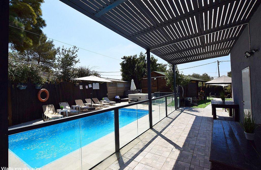 201061 המתחם החיצוני, אחוזת הזוהר, וילה  בשומרה וילות - Vila 201061 המתחם החיצוני, אחוזת הזוהר, וילה  בשומרה וילות - Vila