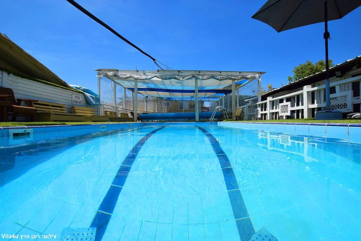 201600 מתחם הבריכה, אחוזה בגליל, וילה  בחוסן וילות - Vila