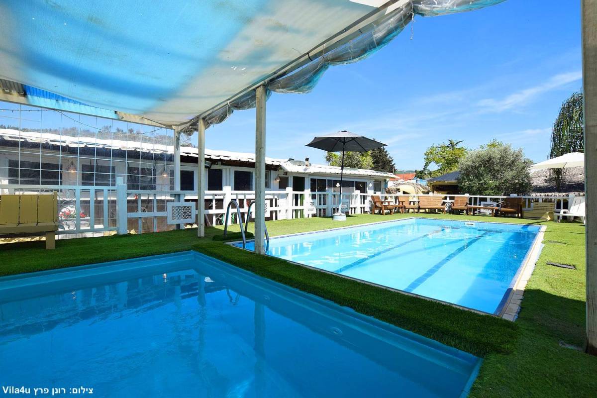 201601 מתחם הבריכה, אחוזה בגליל, וילה  בחוסן וילות - Vila
