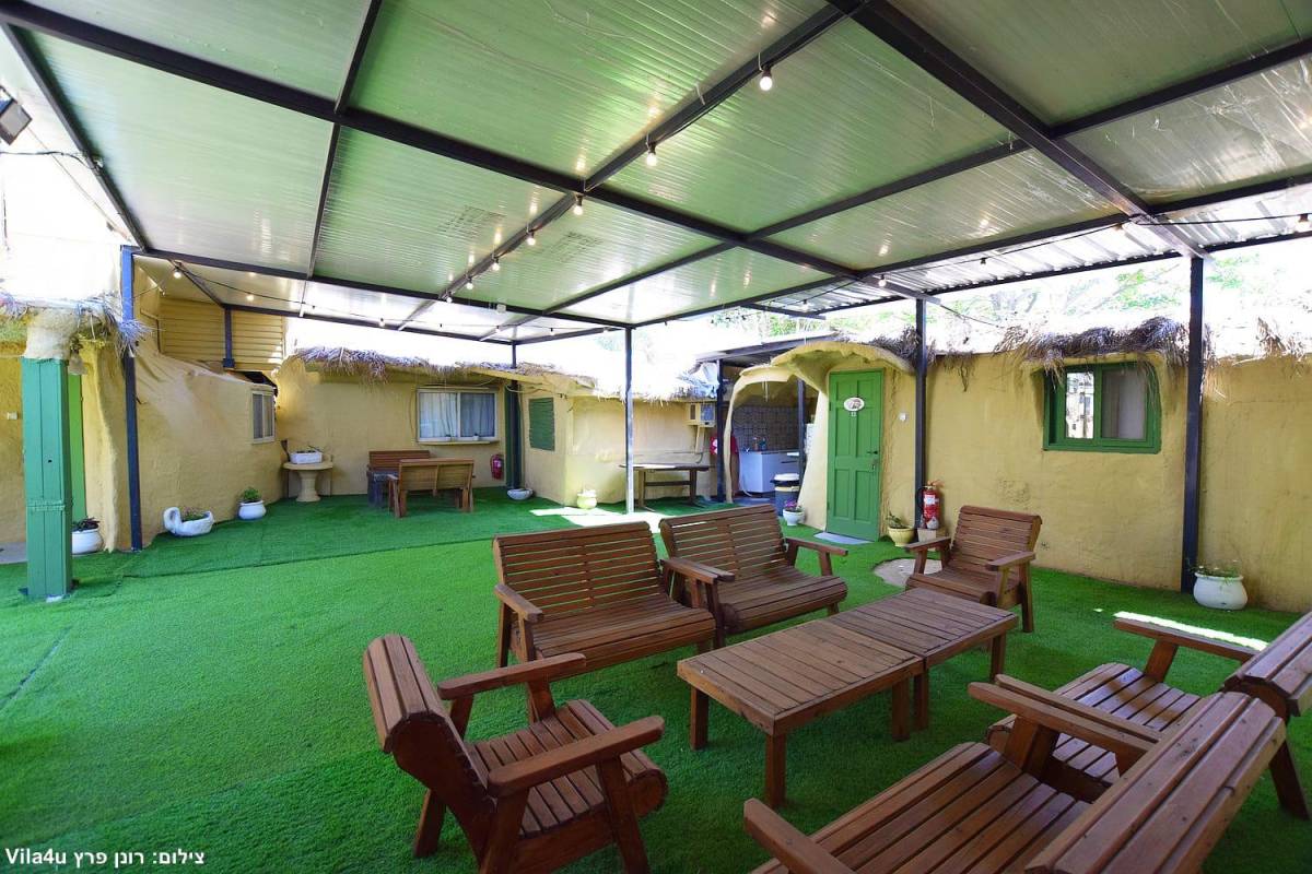 201604 מתחם הבריכה, אחוזה בגליל, וילה  בחוסן וילות - Vila