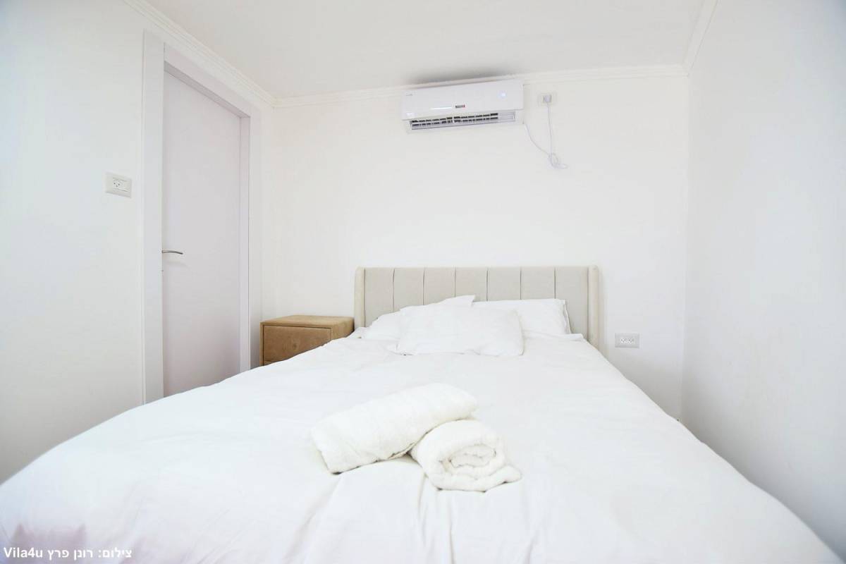 201813 גלרית פנים, וילת השחר, וילה  בעין יעקב וילות - Vila