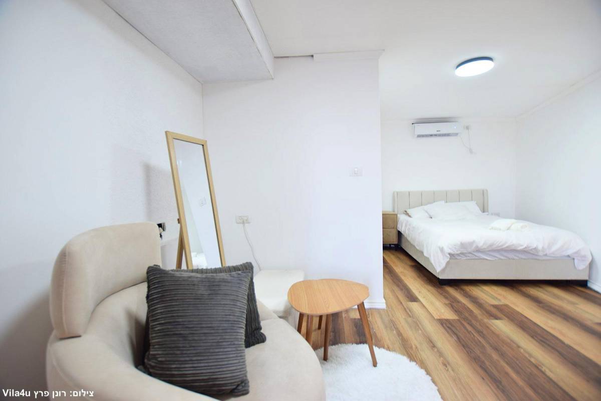 201816 גלרית פנים, וילת השחר, וילה  בעין יעקב וילות - Vila