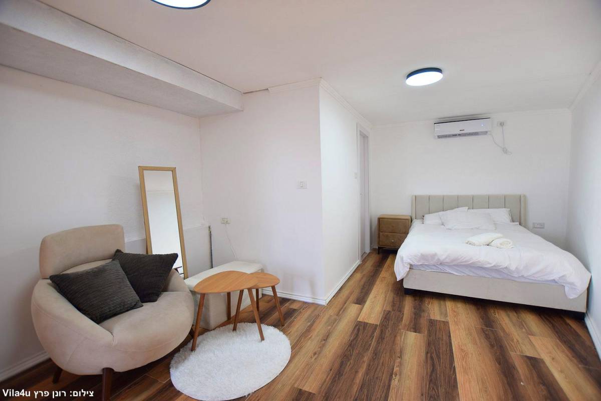 201819 גלרית פנים, וילת השחר, וילה  בעין יעקב וילות - Vila