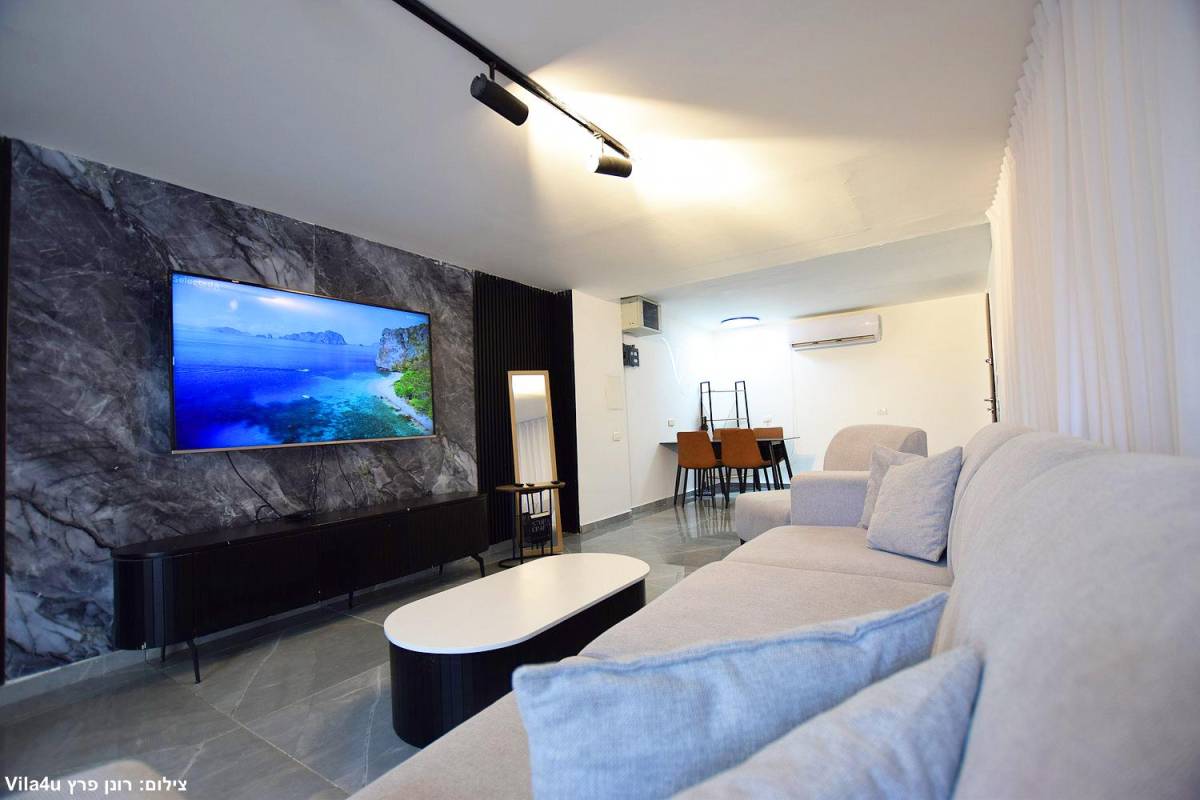 201821 גלרית פנים, וילת השחר, וילה  בעין יעקב וילות - Vila