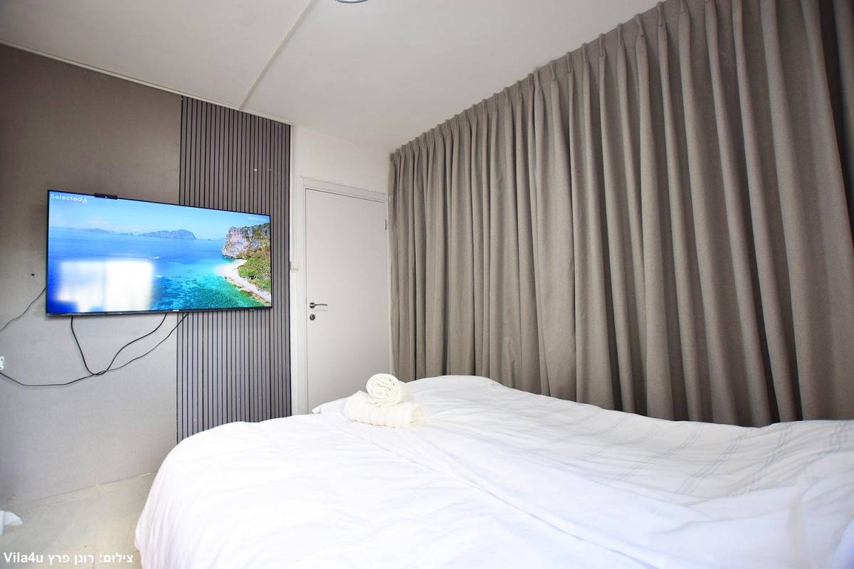 201825 גלרית פנים, וילת השחר, וילה  בעין יעקב וילות - Vila