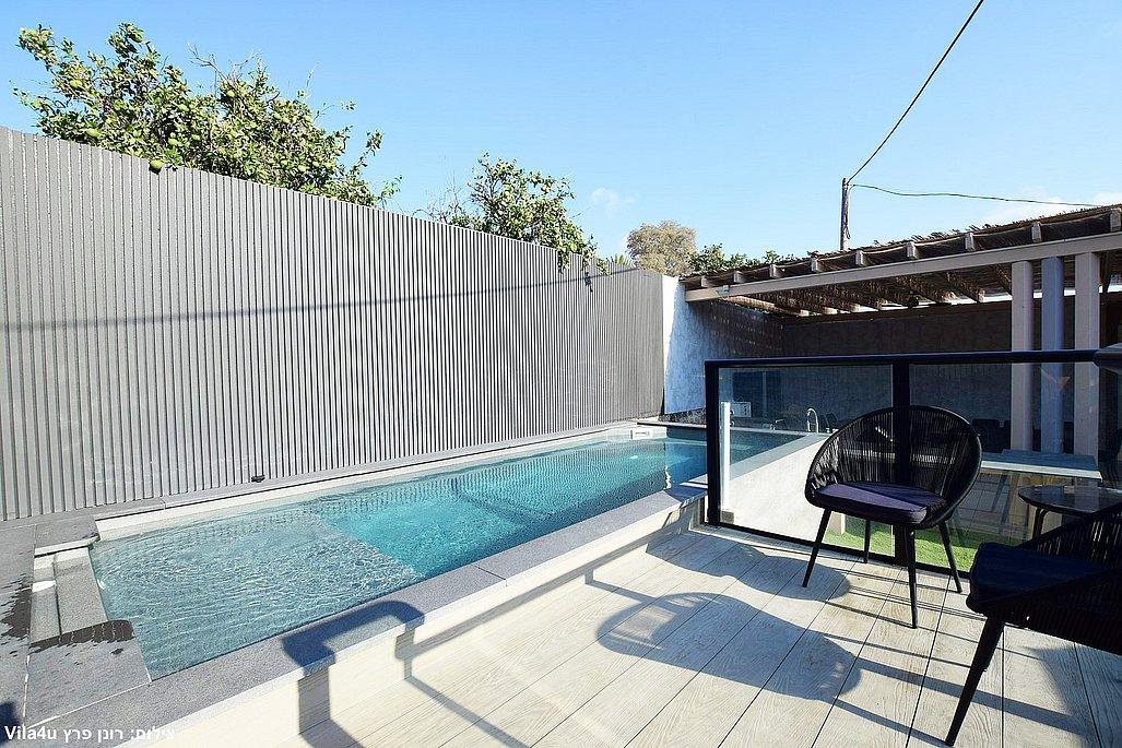 202834 המתחם חיצוני של הוילה, אחוזת כוכב יהלום, וילה  בשלומי וילות - Vila