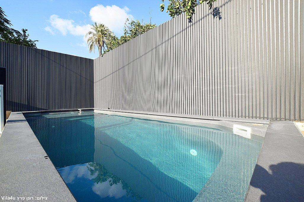 202835 המתחם חיצוני של הוילה, אחוזת כוכב יהלום, וילה  בשלומי וילות - Vila