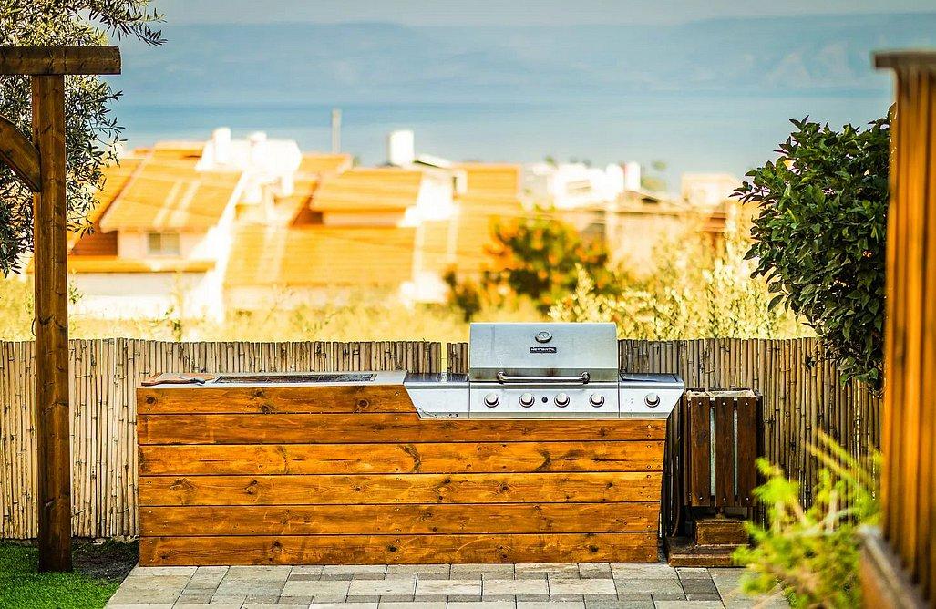 204989 חצר ונוף, וילת בית העץ במגדל, וילה  במגדל וילות - Vila