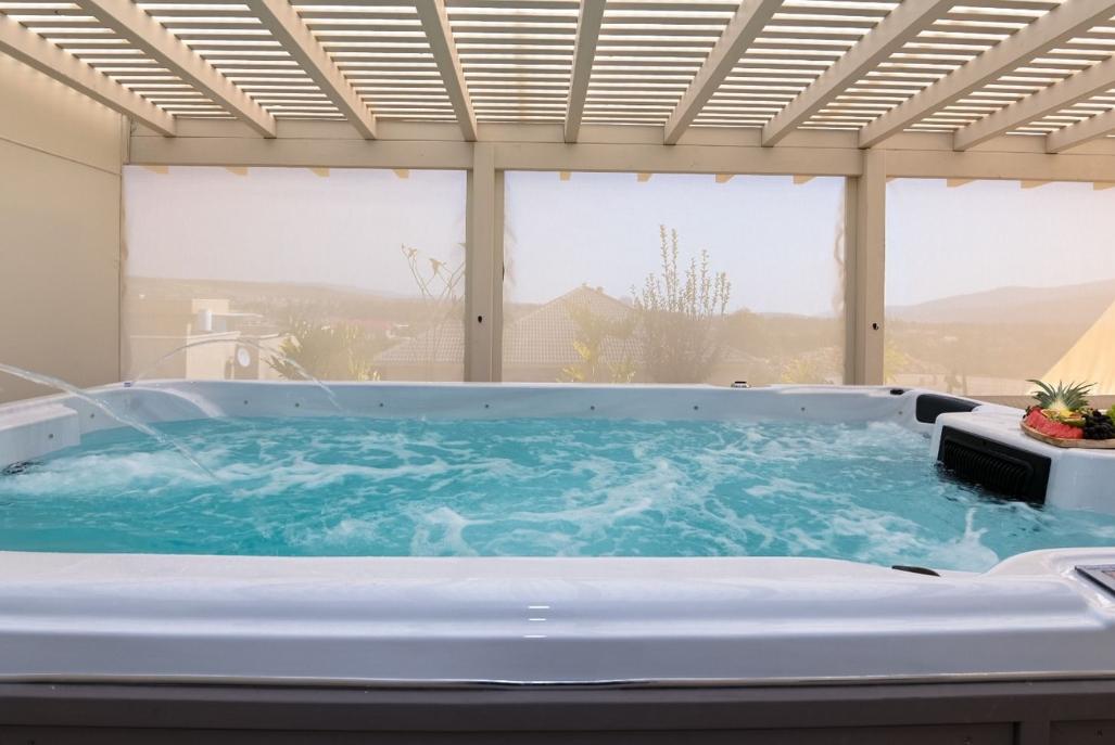 205584 מתחם חיצוני, אחוזת פיק, וילה  בספסופה וילות - Vila