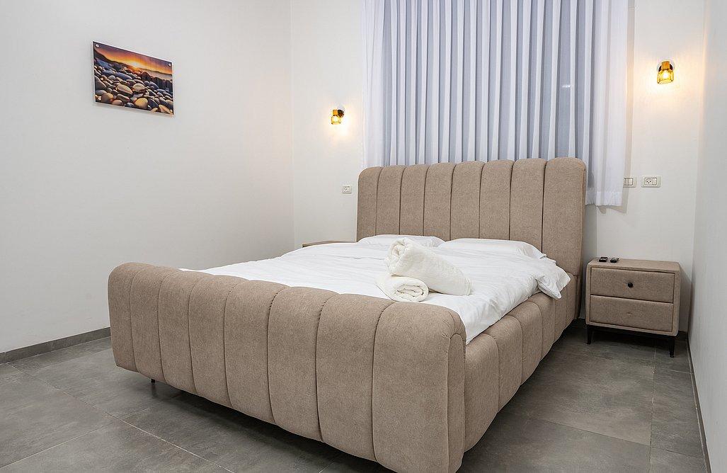 206027 חדרי השינה, וילה אלטה לוקס יוקרה, וילה  ביבנאל וילות - Vila