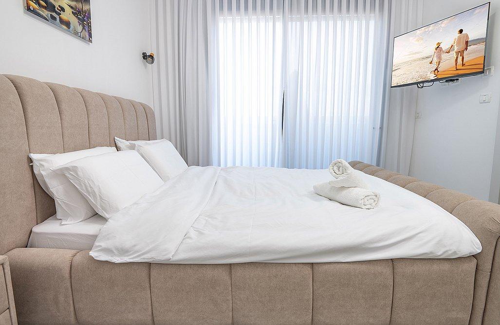 206032 חדרי השינה, וילה אלטה לוקס יוקרה, וילה  ביבנאל וילות - Vila