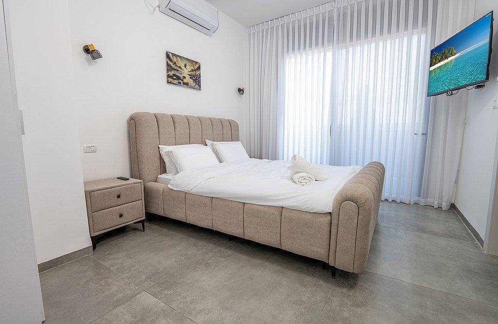 206036 חדרי השינה, וילה אלטה לוקס יוקרה, וילה  ביבנאל וילות - Vila