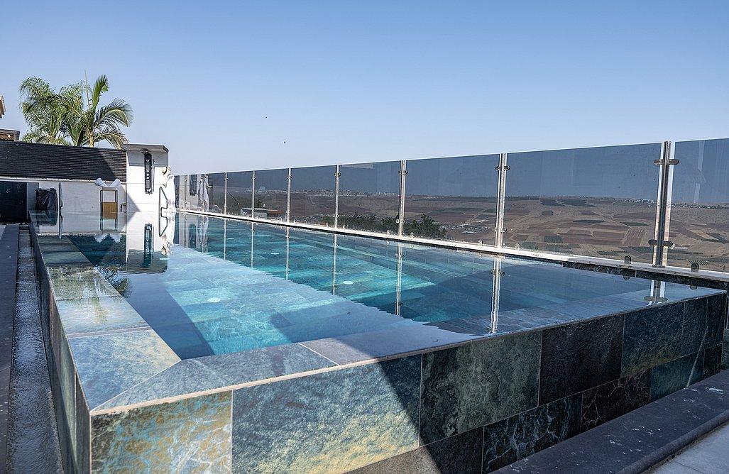 206094 מתחם חיצוני, וילה אלטה לוקס יוקרה, וילה  ביבנאל וילות - Vila