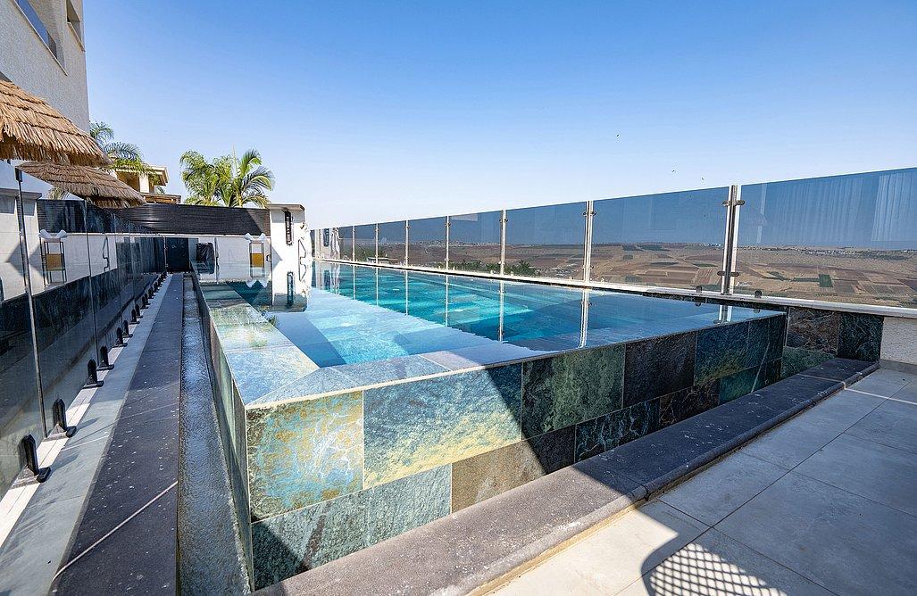 206098 מתחם חיצוני, וילה אלטה לוקס יוקרה, וילה  ביבנאל וילות - Vila