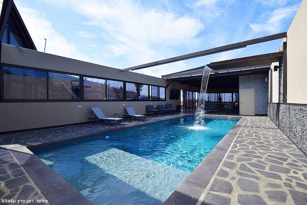 206363 מתחם חיצוני, אחוזת לונריה, וילה  בירכא וילות - Vila