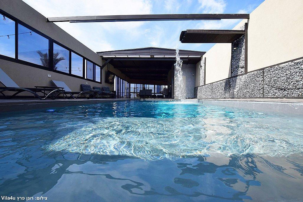 206379 מתחם חיצוני, אחוזת לונריה, וילה  בירכא וילות - Vila