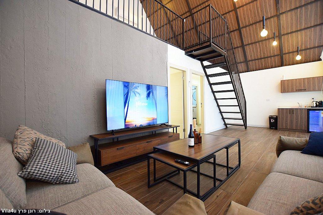 206404 הסוויטות במתחם, אחוזת לונריה, וילה  בירכא וילות - Vila