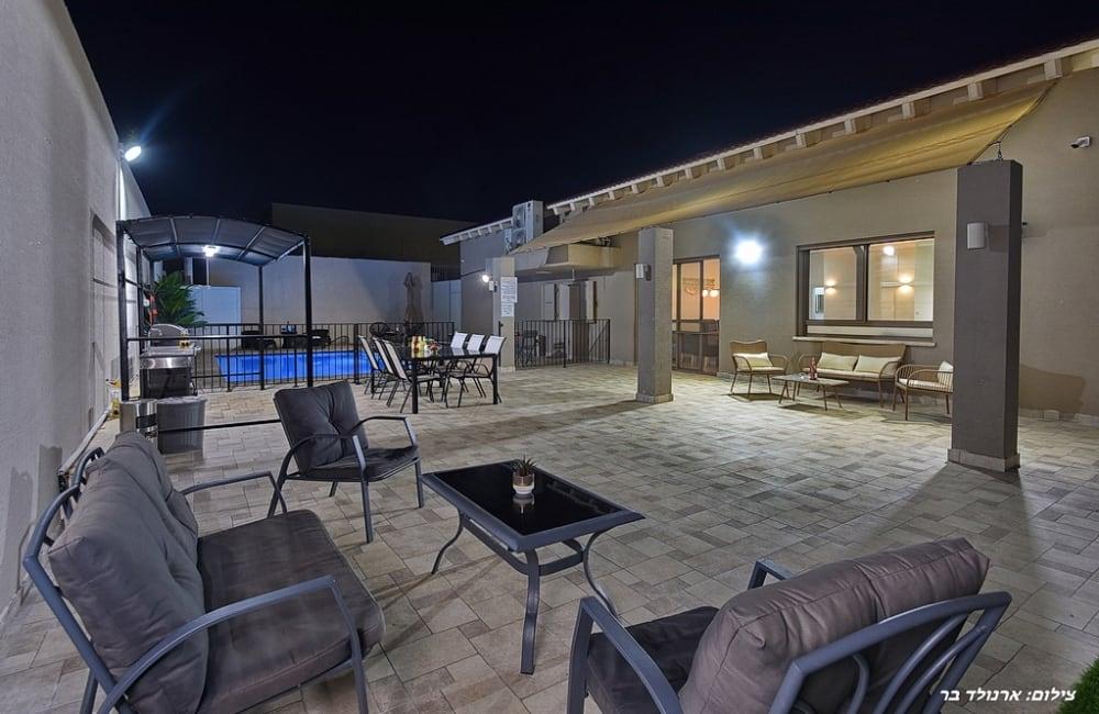 206528 המתחם בערב, אחוזת גליל, וילה  בספסופה וילות - Vila