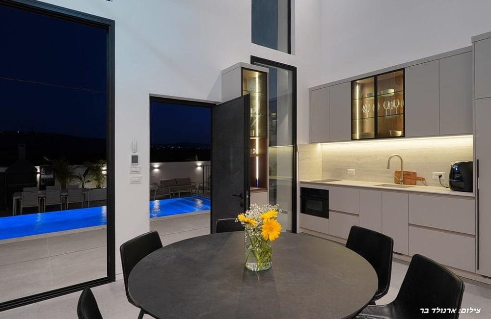 206596 גלרית פנים, אחוזת קומו בוטיק - Como Boutique, וילה  בטפחות וילות - Vila