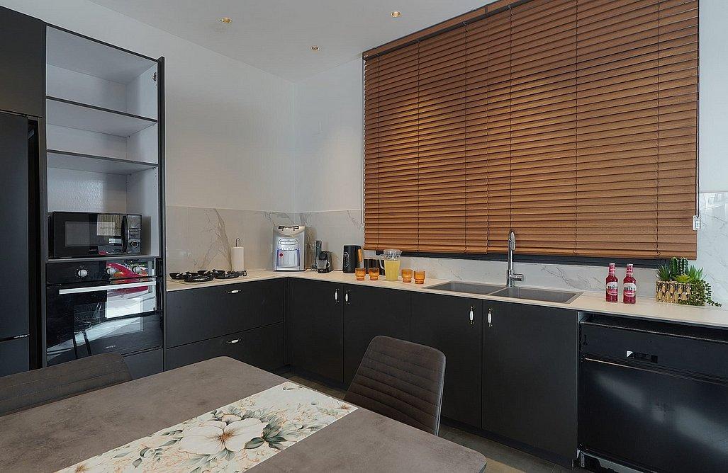 206913 גלרית פנים, וילה הראל, וילה  בשלומי וילות - Vila